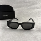 Modern Rectangular Sunglasses - Sleek UV Protection Eyewear