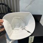 mm Bucket Hat in Black & White