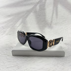 Classic Geometric Frame Sunglasses - Elegant Gold Accents UV Protection