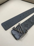Premium Black Leather Belt – Tonal Embossed Detail & Sculpted Metal Buckle | 4.0cm Width