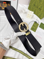 Black Leather Belt – Shimmering Crystal Round Buckle | Premium Women's Accessory