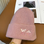 l/v Knit Beanie in Pink