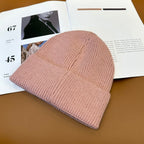 l/v Knit Beanie in Pink