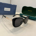 Elegant Black Cat-Eye Sunglasses
