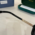 Elegant Black Cat-Eye Sunglasses